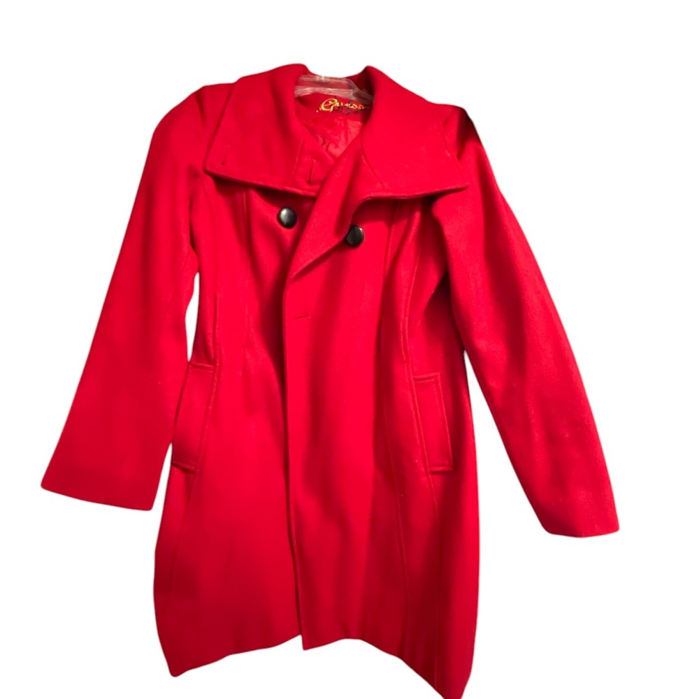 Red Guess Coat Large ♥️